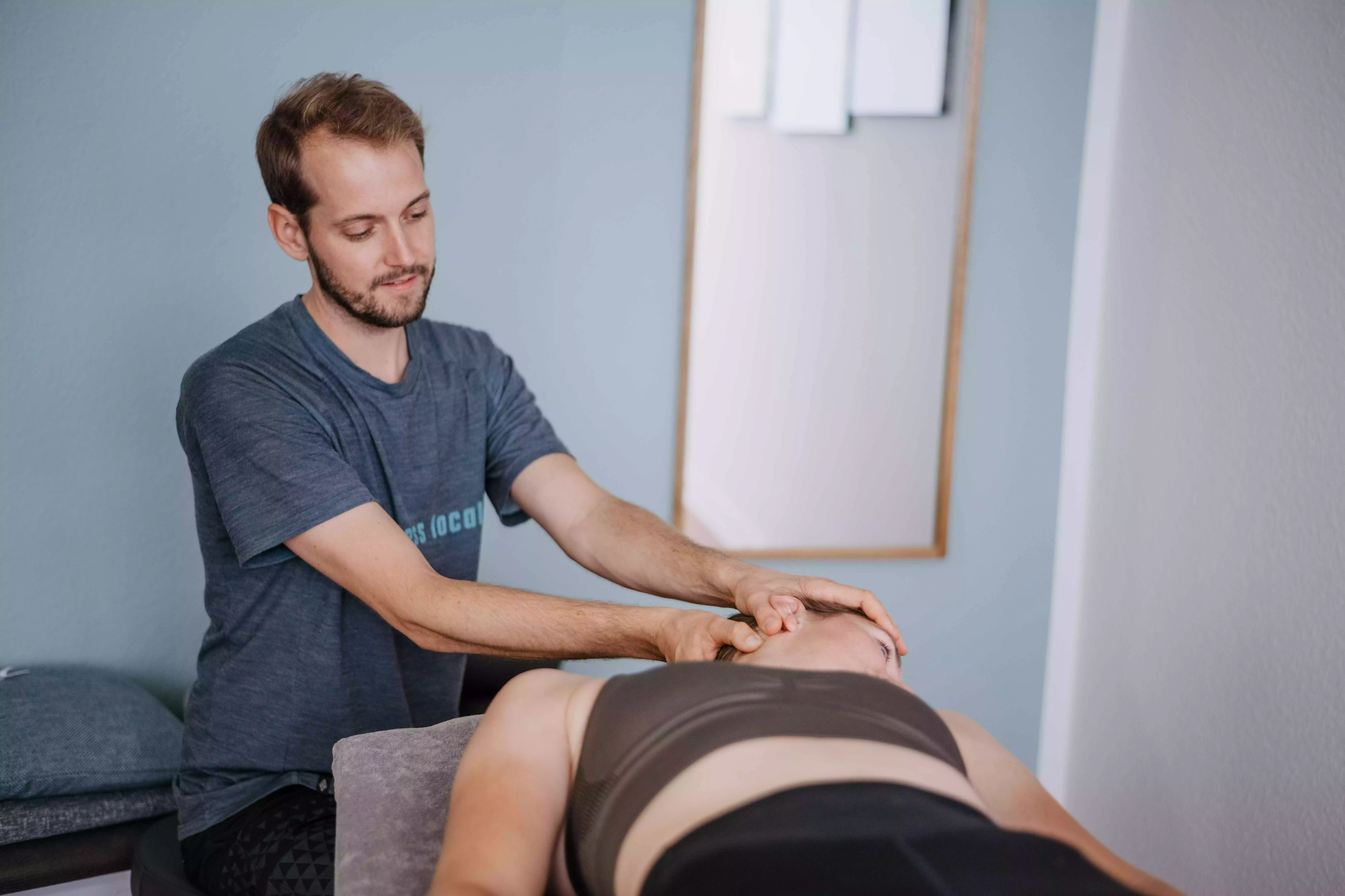 osteopathie-kiel-förde-osteopathie-fritjof-dirksen-therapeut-behandlung-craniosacral osteopathie-kiel-förde-osteopathie-fritjof-dirksen-therapeut-behandlung-craniosacral